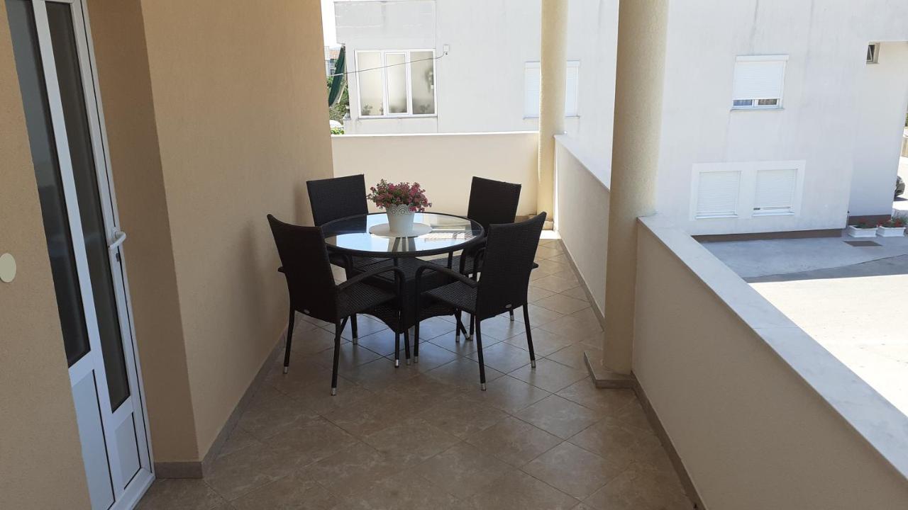 Apartman Nina Vodice Luaran gambar