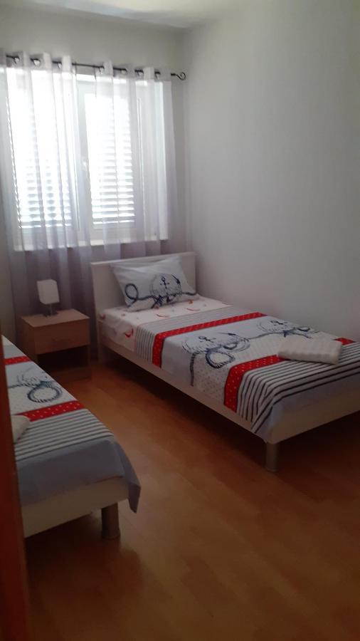 Apartman Nina Vodice Luaran gambar